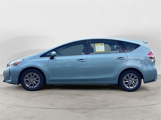 Used 2016 Toyota Prius v Three 5D Wagon – JTDZN3EU4GJ046828