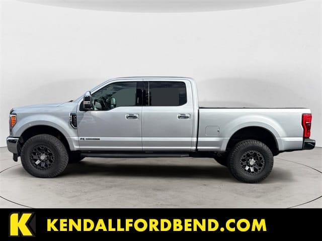 Used 2017 Ford F-350SD Lariat 4D Crew Cab – 1FT8W3BT7HEB29832