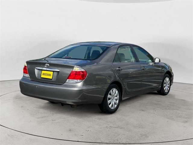 Used 2005 Toyota Camry LE 4D Sedan – 4T1BE30K25U623077 full
