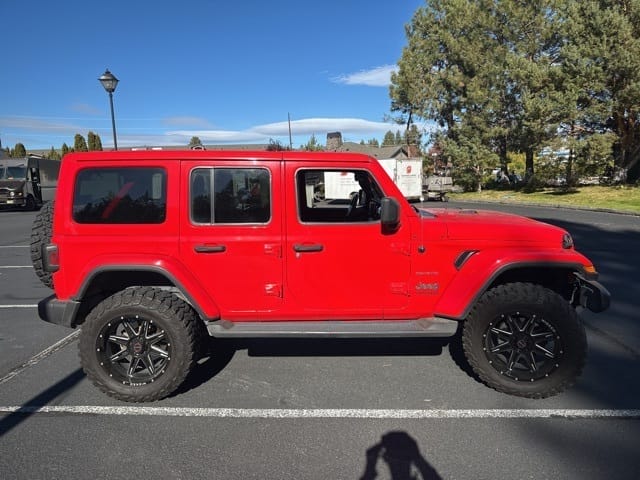 Used 2020 Jeep Wrangler Unlimited Sahara 4D Sport Utility – 1C4HJXEN4LW231269