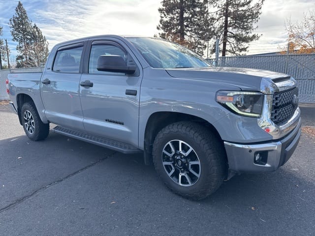 Used 2020 Toyota Tundra SR5 4D CrewMax – 5TFDY5F14LX899741