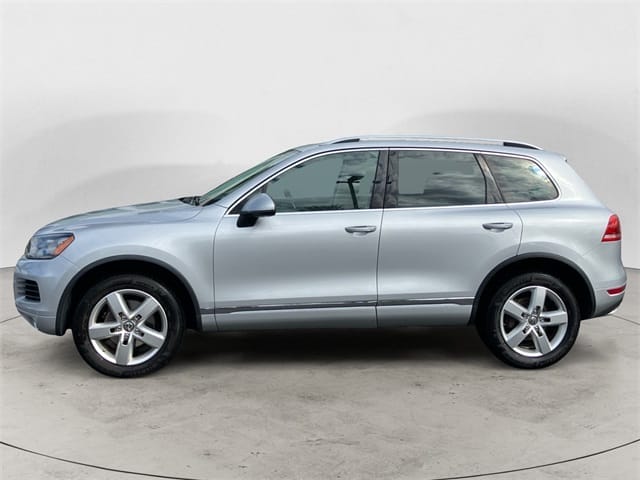Used 2014 Volkswagen Touareg 3.6L 4D Sport Utility – WVGEF9BP6ED002057 full