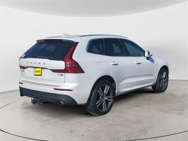 Used 2021 Volvo XC60 T5 Momentum 4D Sport Utility – YV4102RK3M1700872 full
