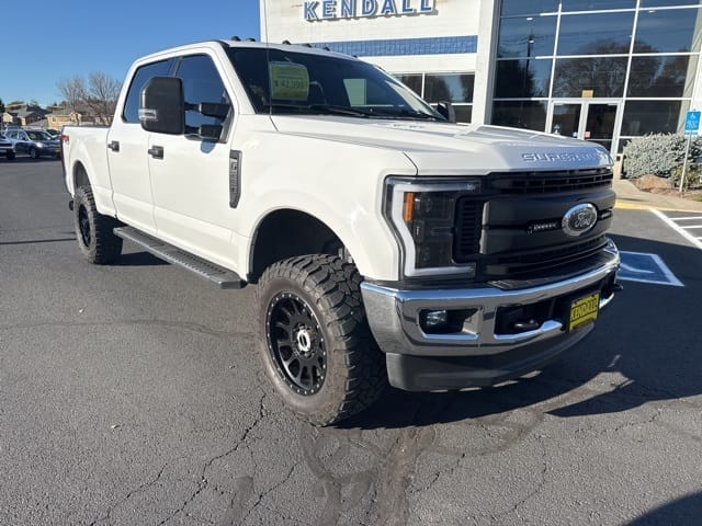 Used 2019 Ford F-250SD XLT 4D Crew Cab – 1FT7W2B60KEC18651