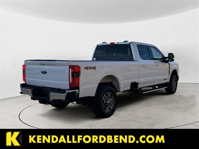 Used 2024 Ford F-350SD Lariat 4D Crew Cab – 1FT8W3BTXREC62084 full