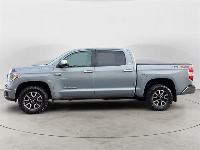 Used 2018 Toyota Tundra SR5 4D CrewMax – 5TFDY5F13JX764473
