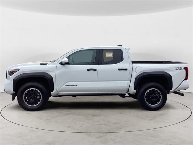 Used 2025 Toyota Tacoma Hybrid TRD Off Road 4D Crew Cab – 3TYLC5LNXST032256