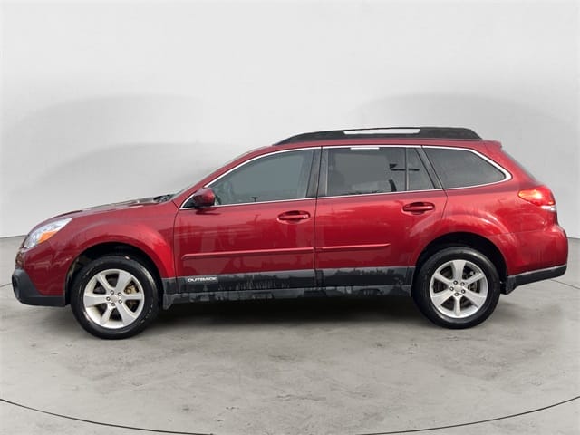 Used 2013 Subaru Outback 2.5i Premium 4D Sport Utility – 4S4BRCCC6D3277824