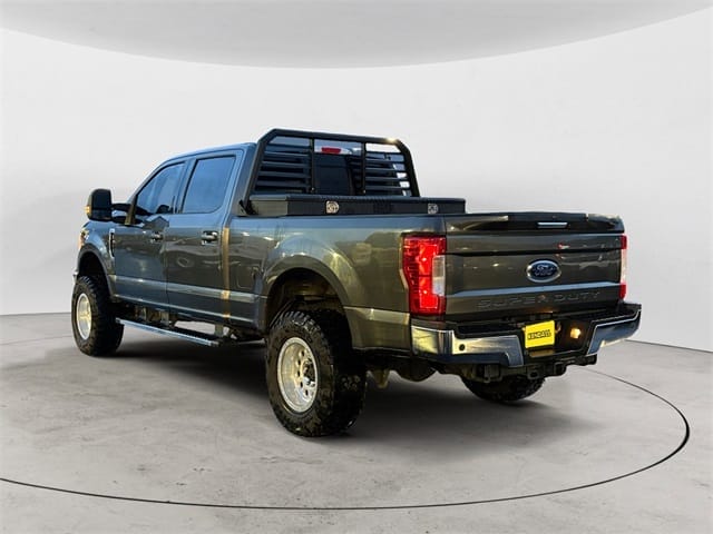 Used 2019 Ford F-250SD Lariat 4D Crew Cab – 1FT7W2BT0KEC60615 full