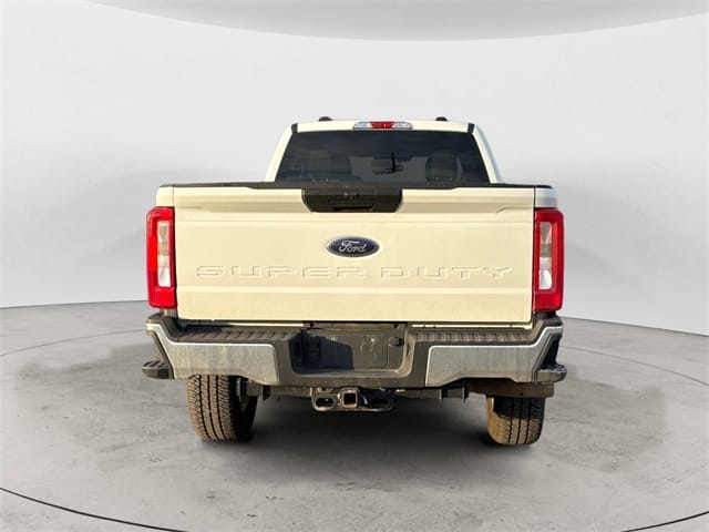 Used 2023 Ford F-350SD XLT 4D Crew Cab – 1FT8W3BT4PEC63454 full