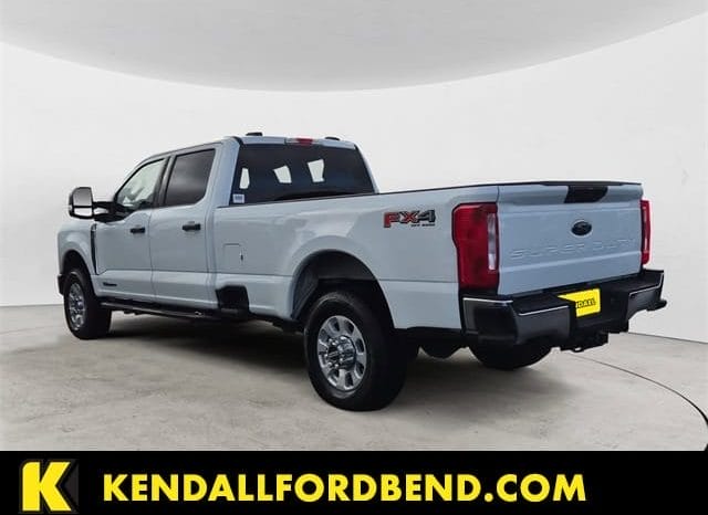 Used 2023 Ford F-350SD XLT 4D Crew Cab – 1FT8W3BT4PEC63454 full