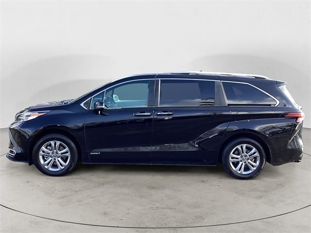 Used 2021 Toyota Sienna Platinum 4D Passenger Van – 5TDESKFC5MS002987
