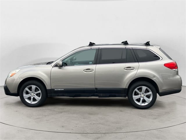 Used 2014 Subaru Outback 2.5i Premium 4D Sport Utility – 4S4BRBCC0E3255331