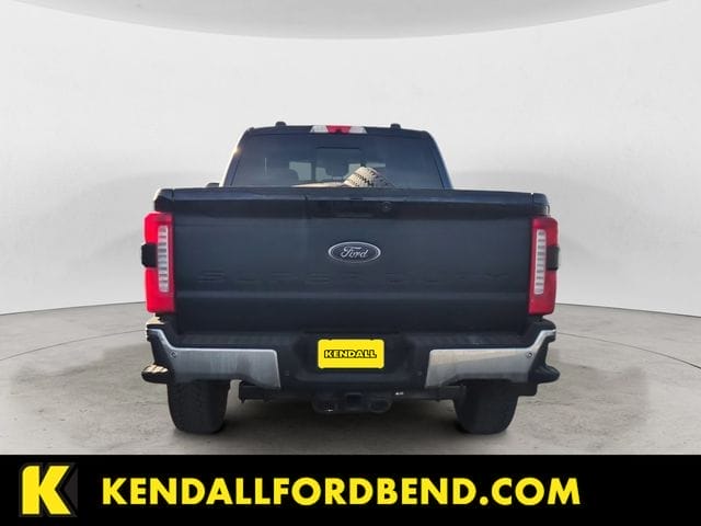 Used 2024 Ford F-350SD Lariat 4D Crew Cab – 1FT8W3BM3REC76224