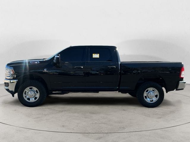 Used 2023 Ram 2500 Tradesman 4D Crew Cab – 3C6UR5CL9PG569047