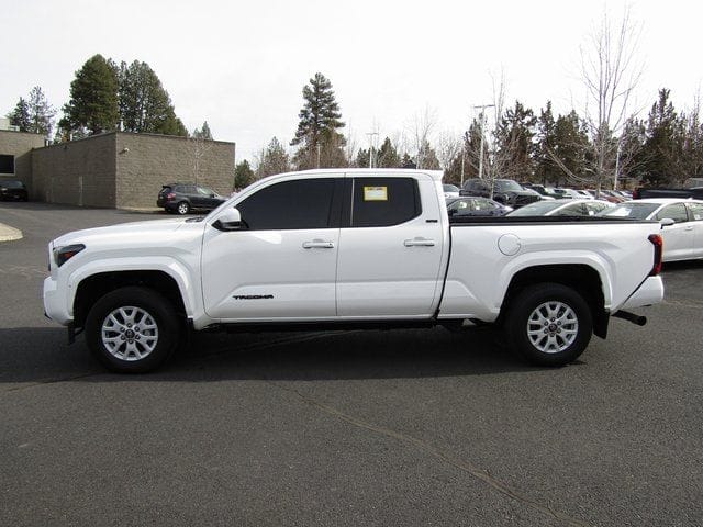 Used 2025 Toyota Tacoma SR5 4D Double Cab – 3TMLB5JN6SM132453