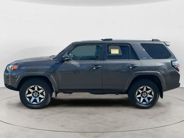 Used 2022 Toyota 4Runner SR5 Premium 4D Sport Utility – JTENU5JR3N6084268