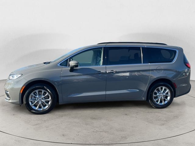 Used 2023 Chrysler Pacifica Touring L 4D Passenger Van – 2C4RC3BG5PR545718